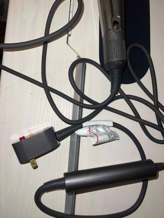 Prancha de cabelo Dyson