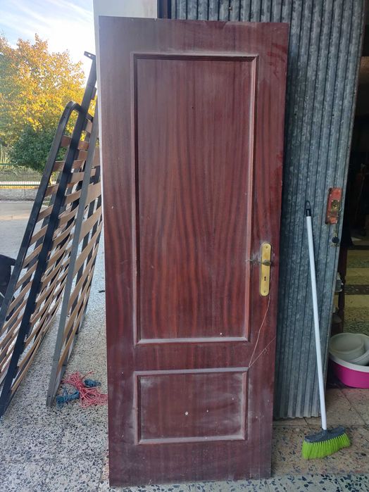 Portas de madeira maciça (4)