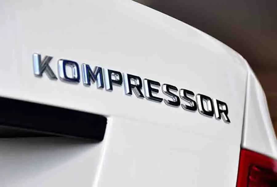 emblema de taseira Kompressor
