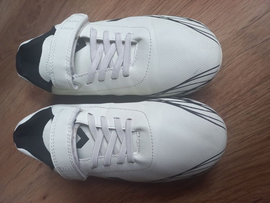 Piłka nożna 37 obuwie sportowe HUMMEL korki