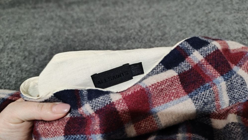 Спідниця тепла,дуже гарна і практична.Торг