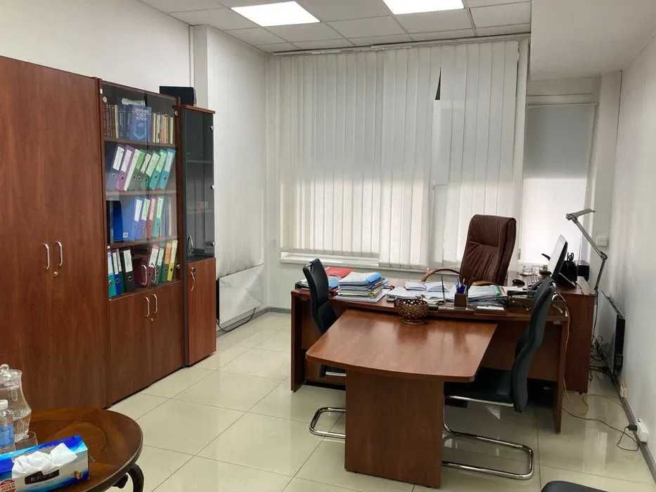 Продаж Фасадного Приміщення Науки 30 ! 207 кВ! Банк! Стоматологія