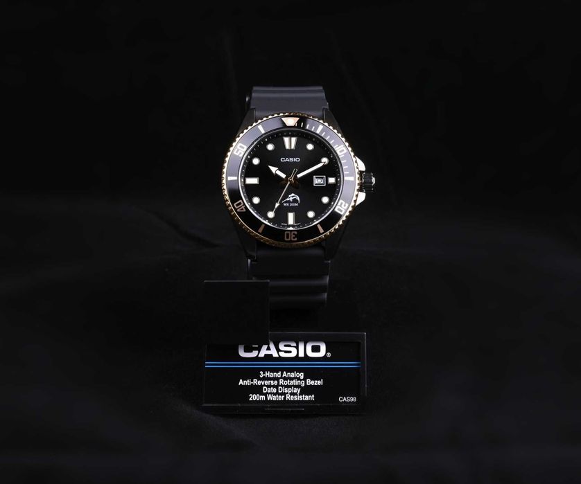 Годинник наручний Casio Duro MDV-106G-1A новий оригінал diver mdv-107
