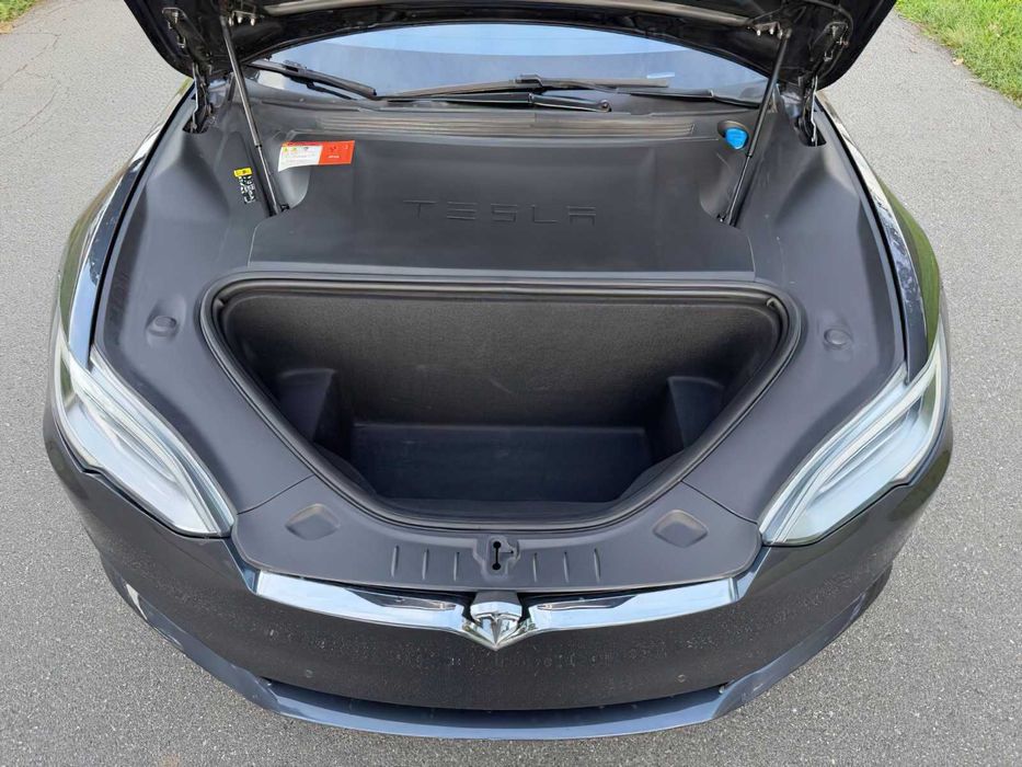 Tesla Model S      2017