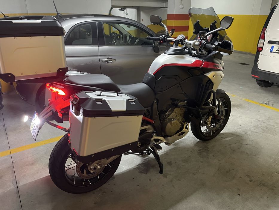 Ducati multistrada V4 Rally