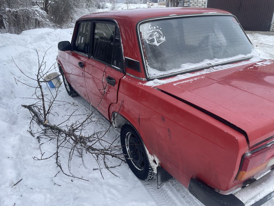 Ваз 2106 на повном бойовом ходу