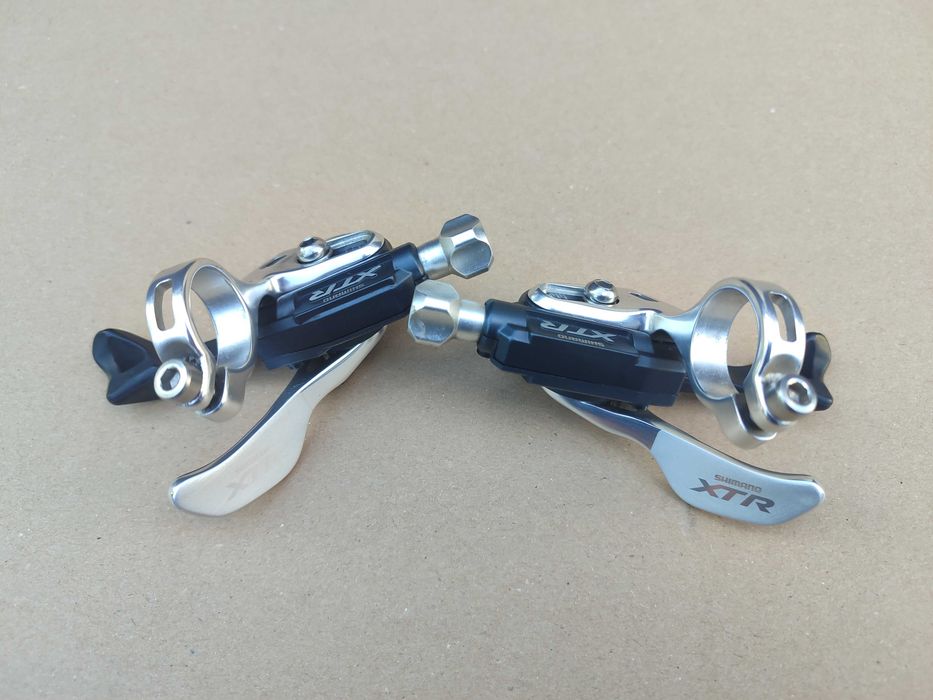 Manetki Shimano XTR SL-M970-A 3x9spd.