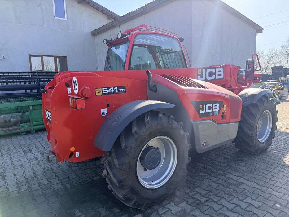 JCB  541-70 Телескопічний навантажувач