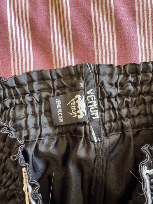 Calções de kickboxing Venum