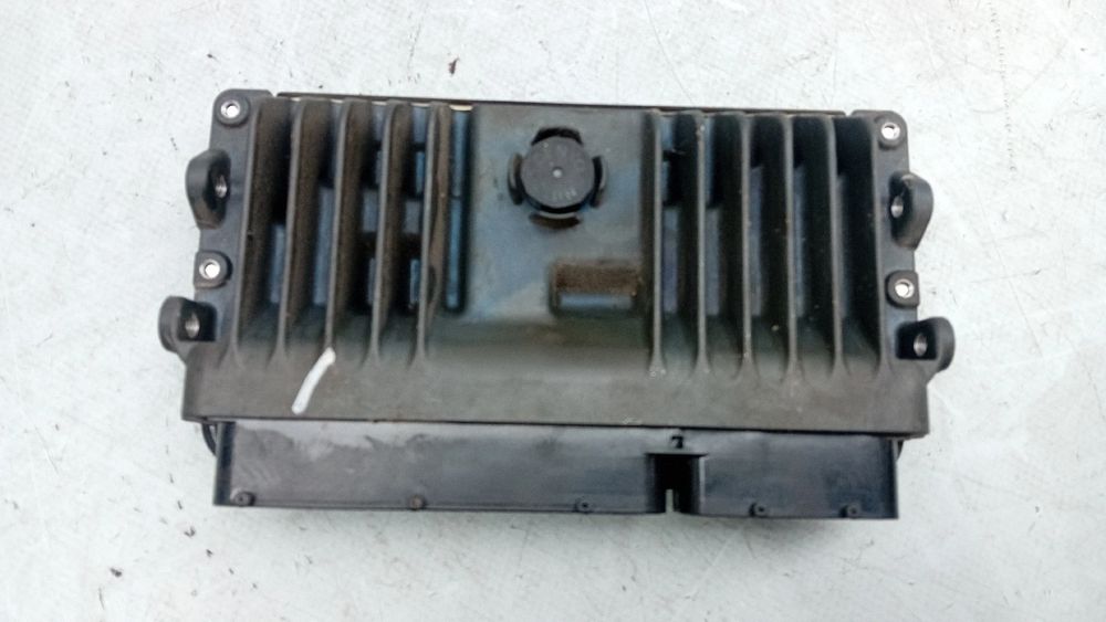 Centralina motor / ECU TOYOTA Yaris (_P21_, _PA1_, _PH1_)