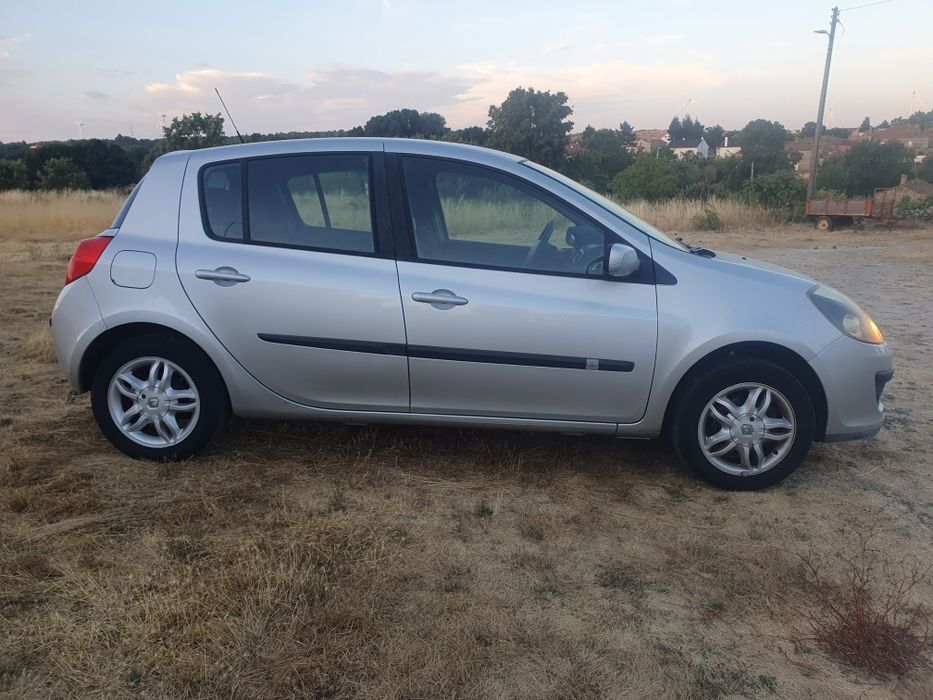 Vendo Renault clio 1.2 gasolina valor fixo do ano 2006 no estado em que se encontra
