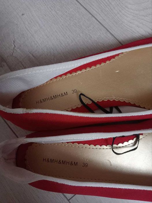 Балетки тряпичные красного цвета