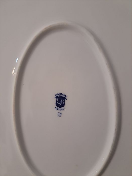 Terrina e prato em porcelana