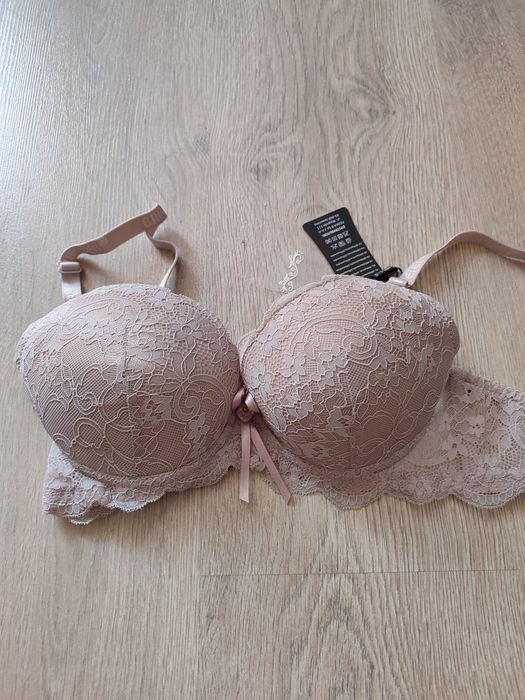 Новий бюстгальтер