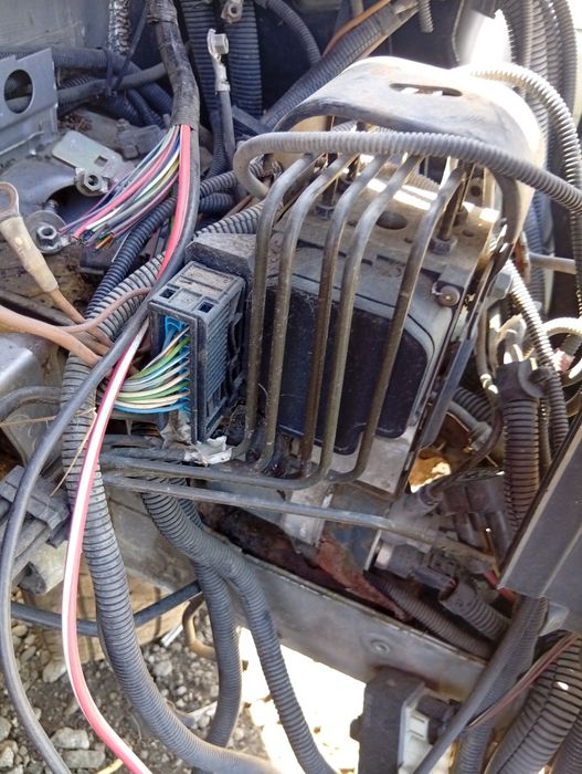 VW T4 2.5 TDI  151 km Sterownik Pompa ABS sprawna gwarancja Faktura Wysyłka lub odbiór osobisty