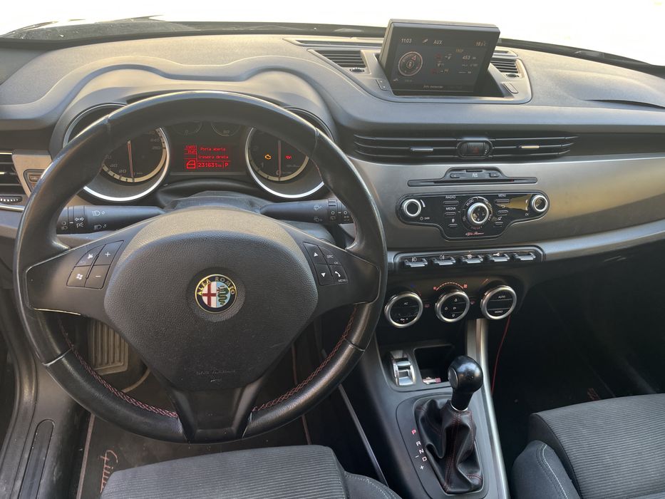 Alfa Romeo Giulietta jtdm 2.0 170cv cx auto e NAV