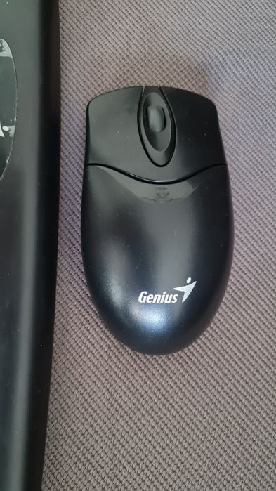 Беспроводная клавиатура и мышь Genius Wireless KB 600 Black V2