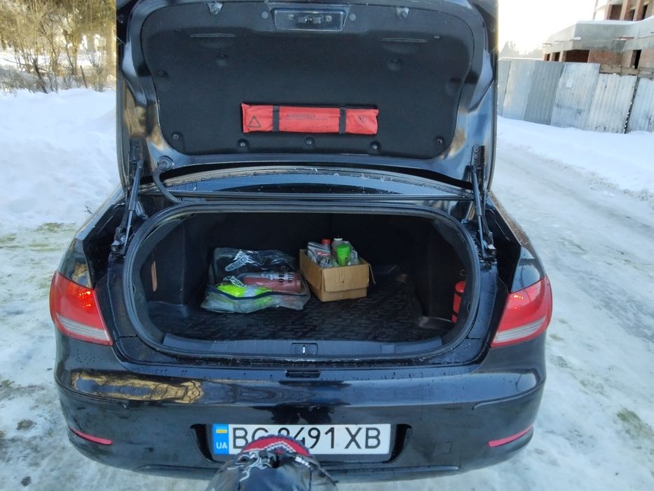 Пежо 408 Peugeot 408