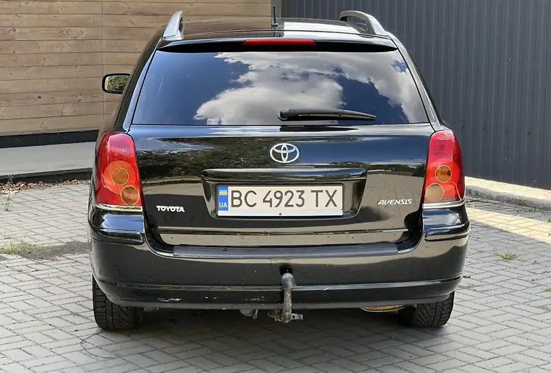 Toyota avensis T25