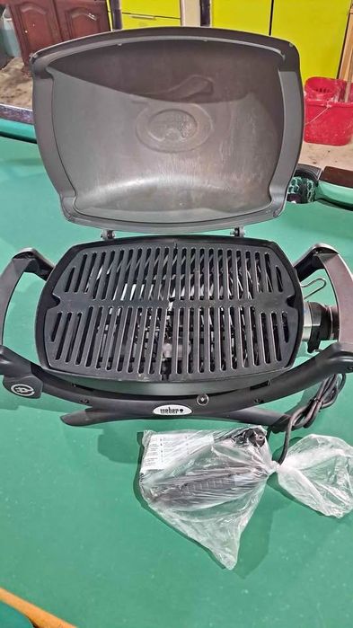 WEBER ...grelhador electrico  NOVO