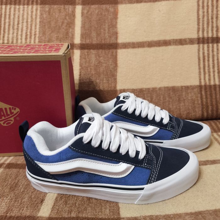 Нові кеди Vans Knu Skool