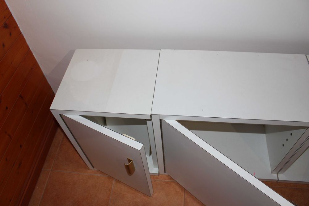 Móvel branco moderno