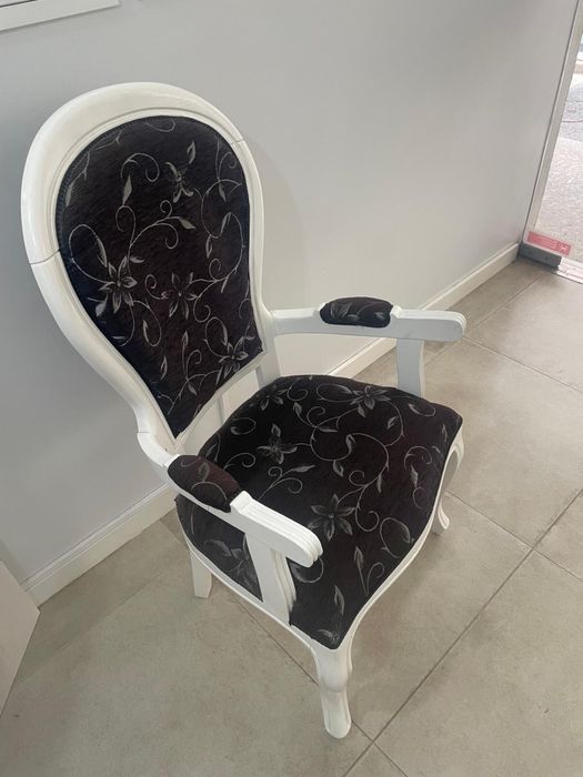 Cadeirão Decorativo