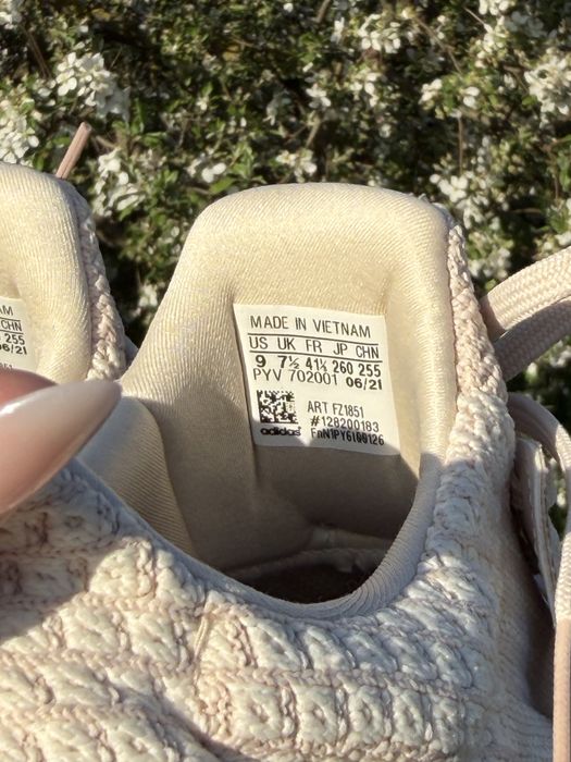 Жіночі кросівки Adidas