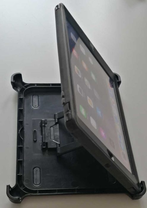 iPad Air 2013 16Gb WiFI + Otter Box - impecável