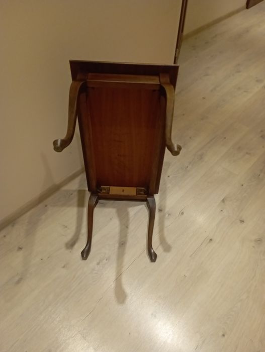 Francuski stolik kawowy