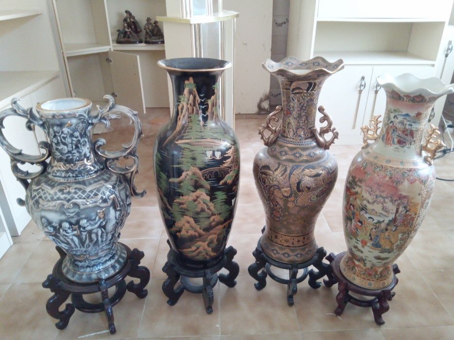 Jarrões varios com bases