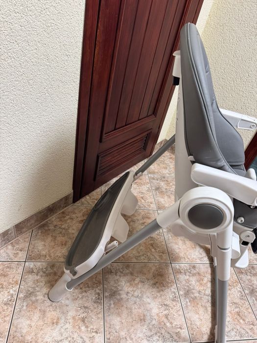 Fotelik  do karmienia