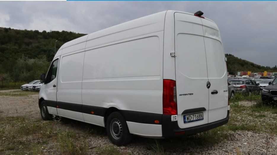 Бампер  MERCEDES Sprinter 907  розборка Мерседес Спрінтер 907