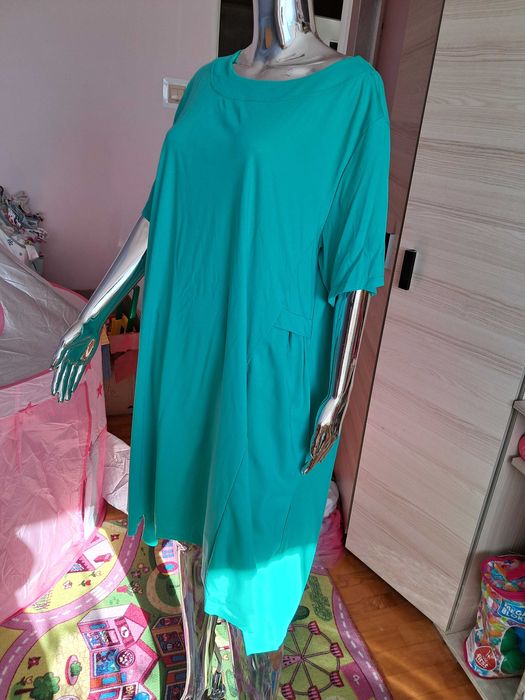 Sukienka damska z krótkim rękawem