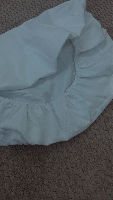 Наматрасник непромокаючий на круглу та овальну кроватку