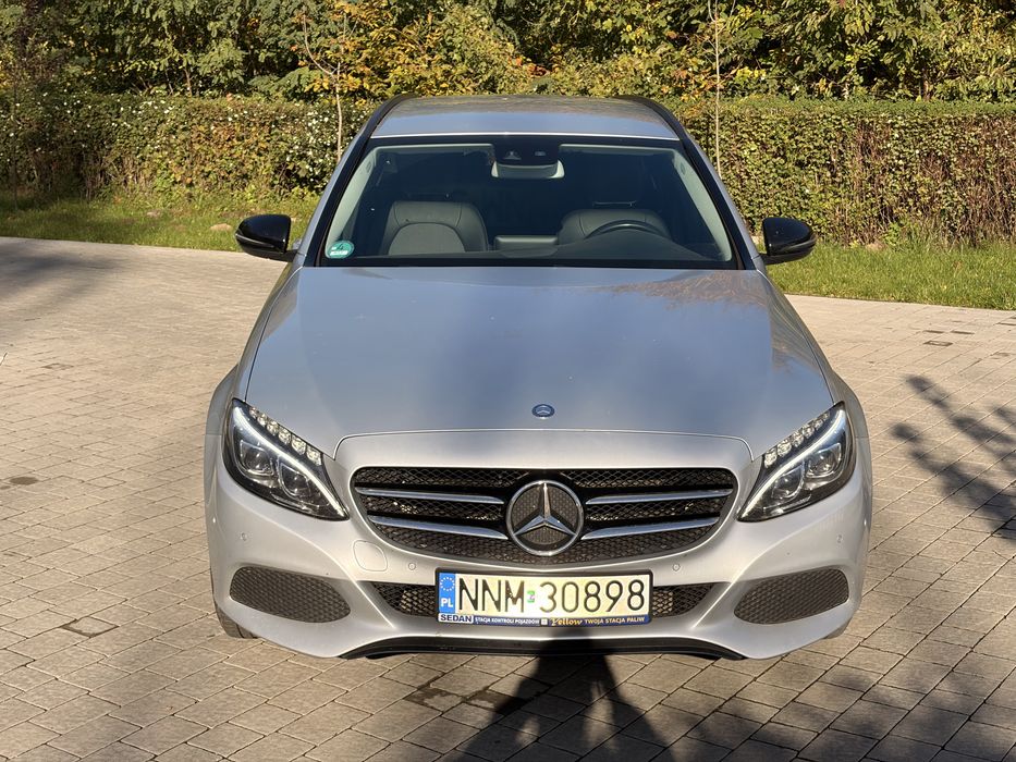 Mercedes w205 C180 niski przebieg, super stan.