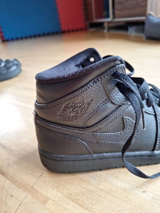 Air jordan 1 mid kolor czarny rozmiar 40,5