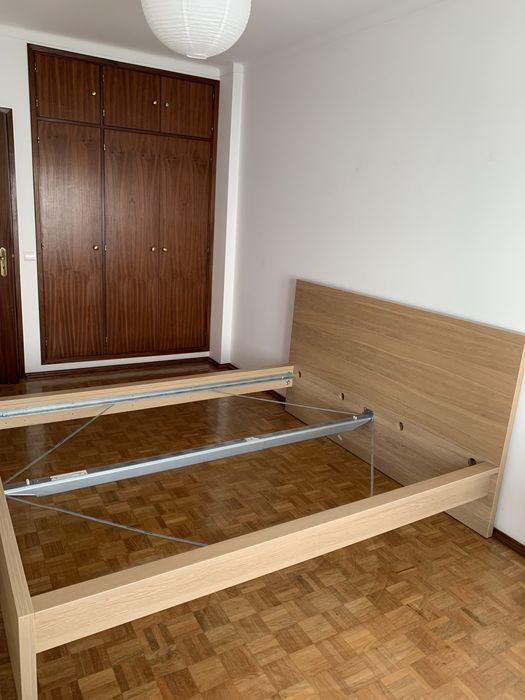 Cama de casal 160cm