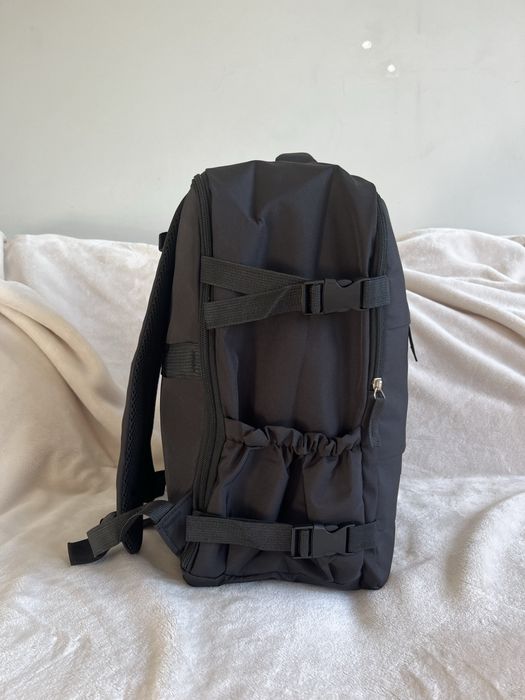 Nowy plecak podrozny 40x30x20cm