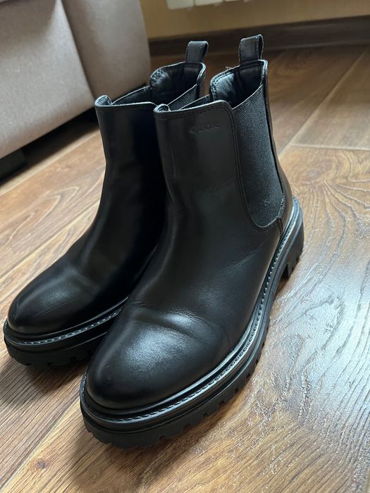 Жіночі челсі Geox Iridea