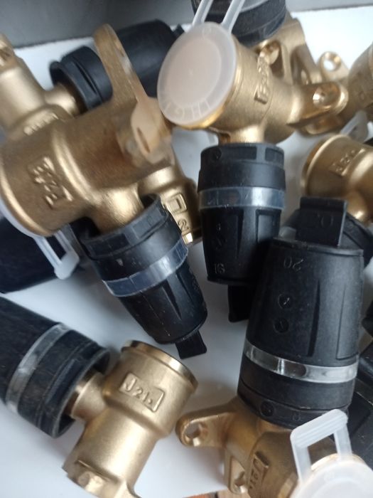 TECE Kolano naścienne 16 mm x 1/2"