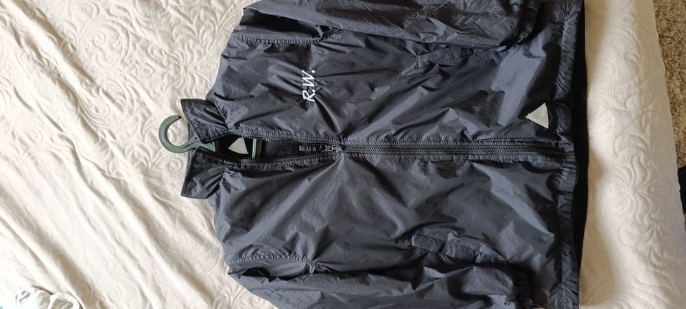 Куртка двостороння  9-10 років