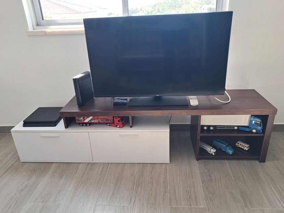 Móvel para televisão