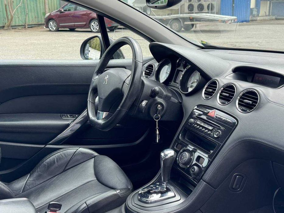 Peugeot 308 2011
