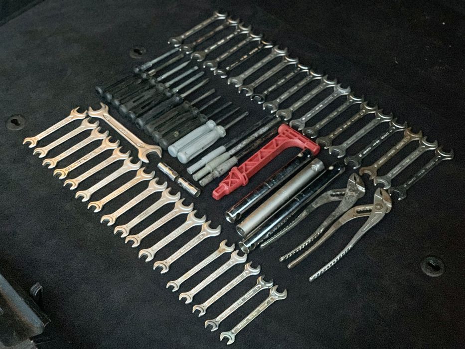 Інструмент Bmw E30 E31 E32 E34 E36 E38 E39 E46 E53 E60 E65 E70 F10 F30