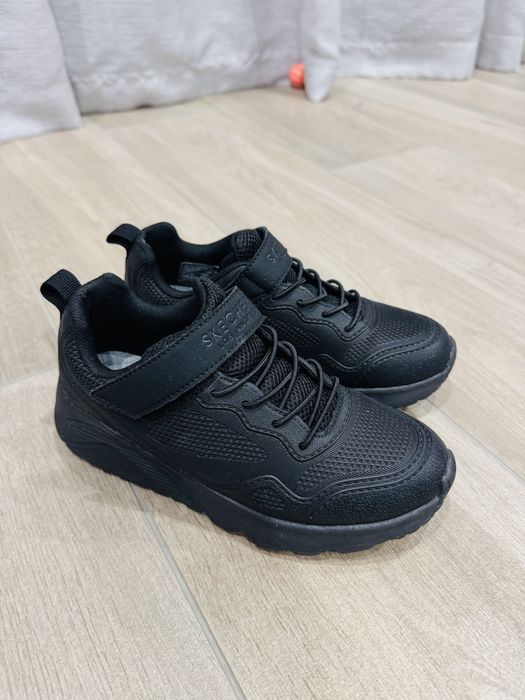 Кроссовки Sketchers