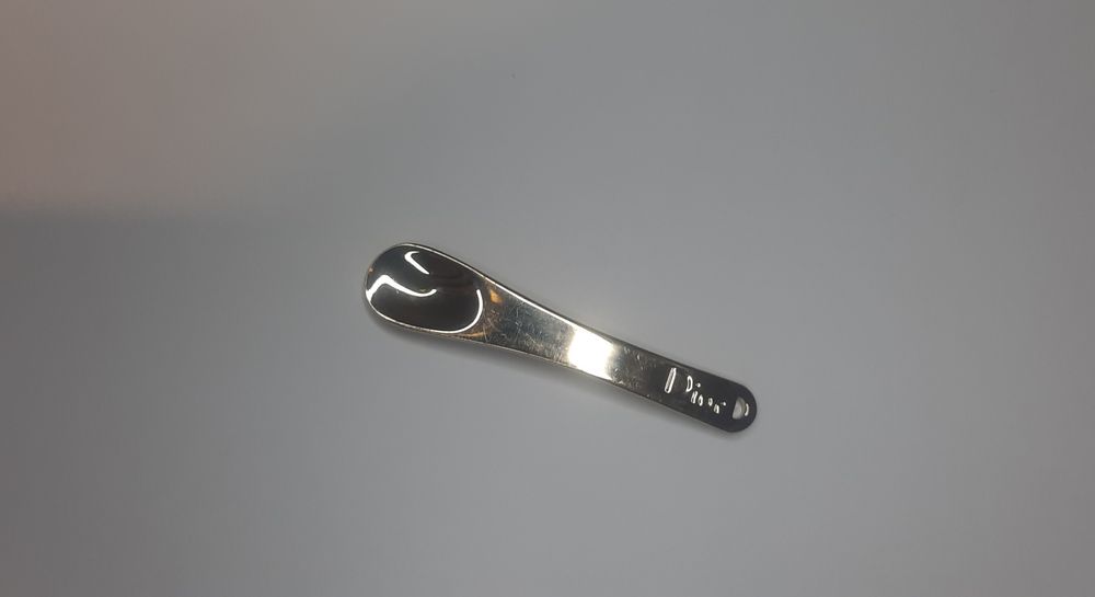 Autêntico pingente de colher folheado ouro 24k DIOR Prestíge.