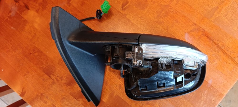 Volvo V60 S60 II lusterko zewnetrzne  prawe