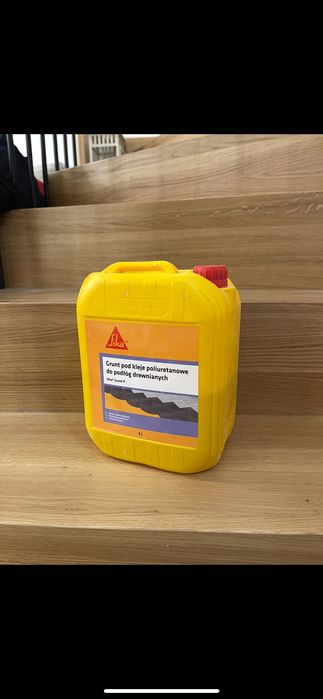 Grunt Sika pod kleje poliuretanowe do podłóg drewnianych