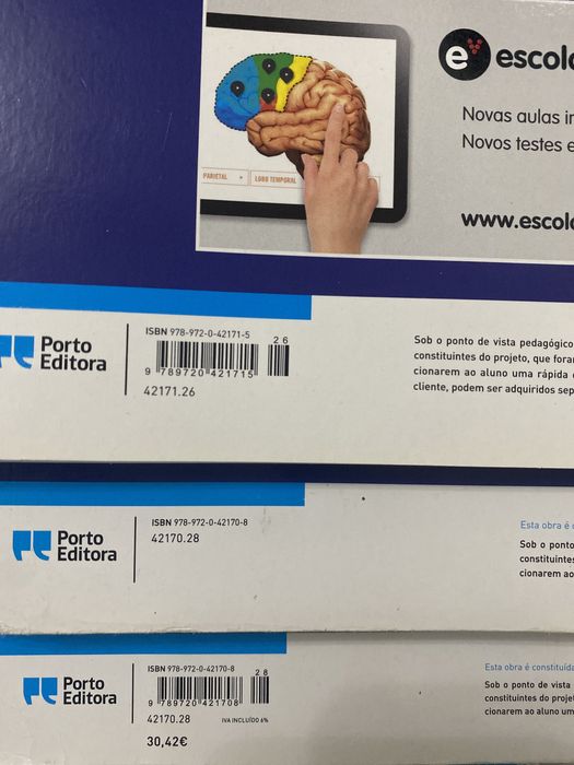 Manual e Caderno de atividades Biologia e Geologia Terra, Universo de vida 10